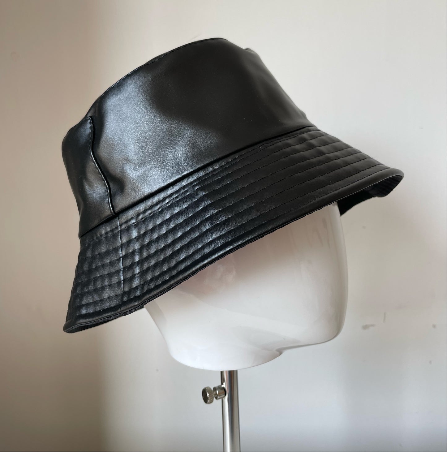 Bucket hat reversible negro